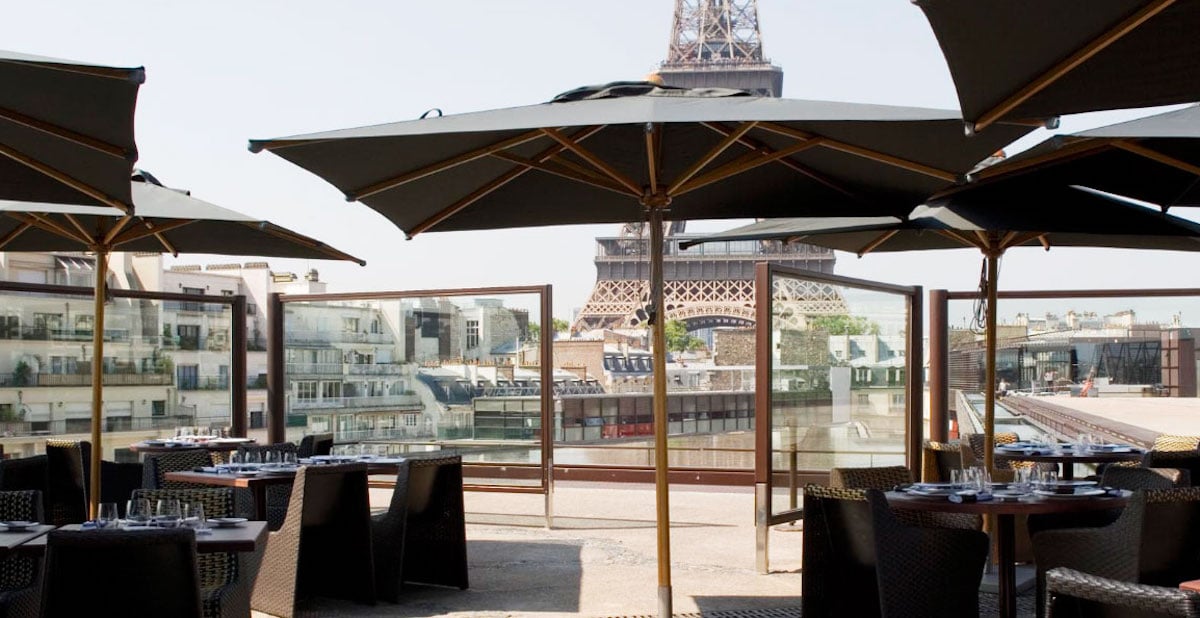 Paris Restaurant Review : "Les Ombres" • French Today