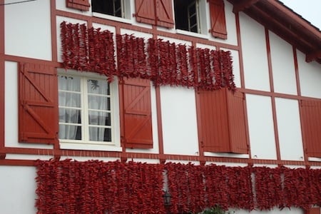 espelette drying peppers learn french