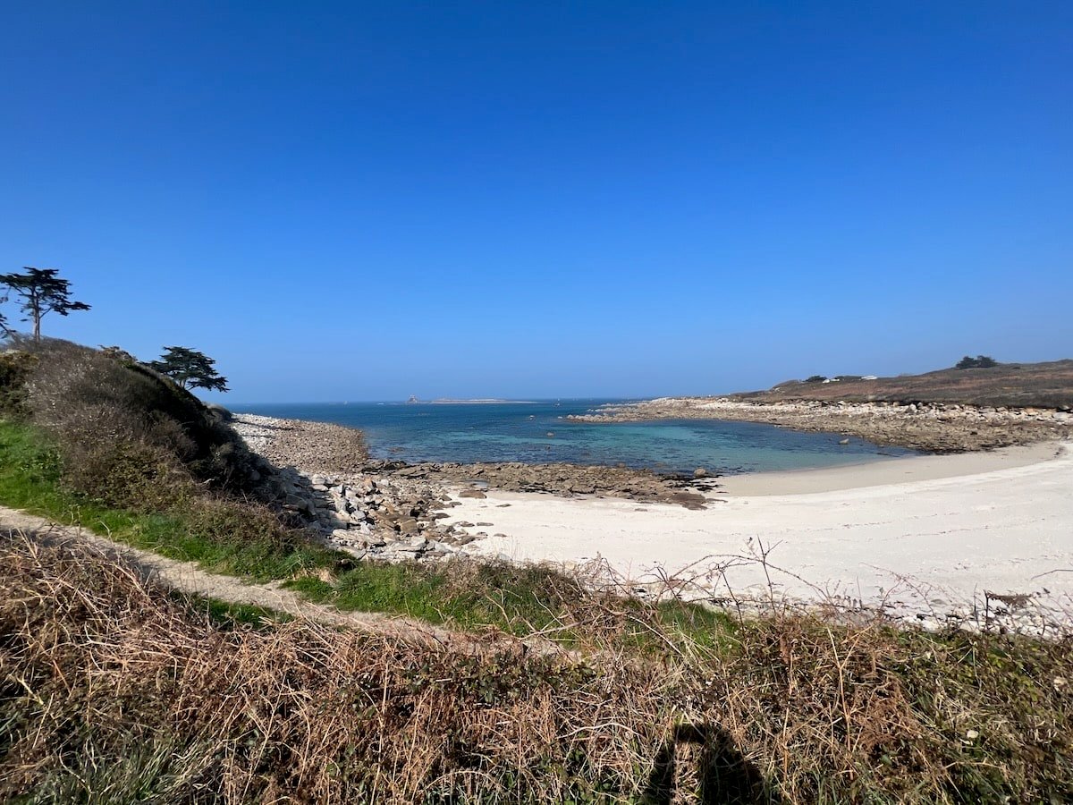 The Beaches of France – French Story &  English Translation