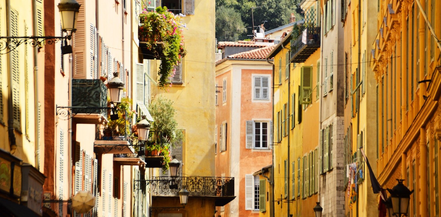 Secrets of Le Vieux Nice – French Story & Translation