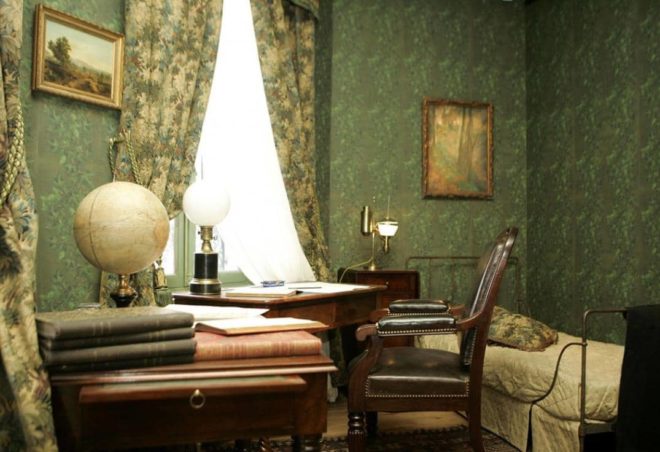 Jules Verne - French Story & Translation