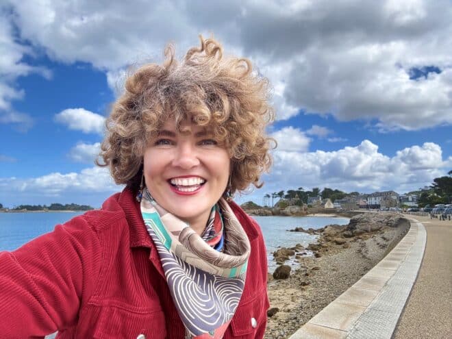 french immersion teacher bretagne france