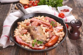 picture of cassoulet french dish